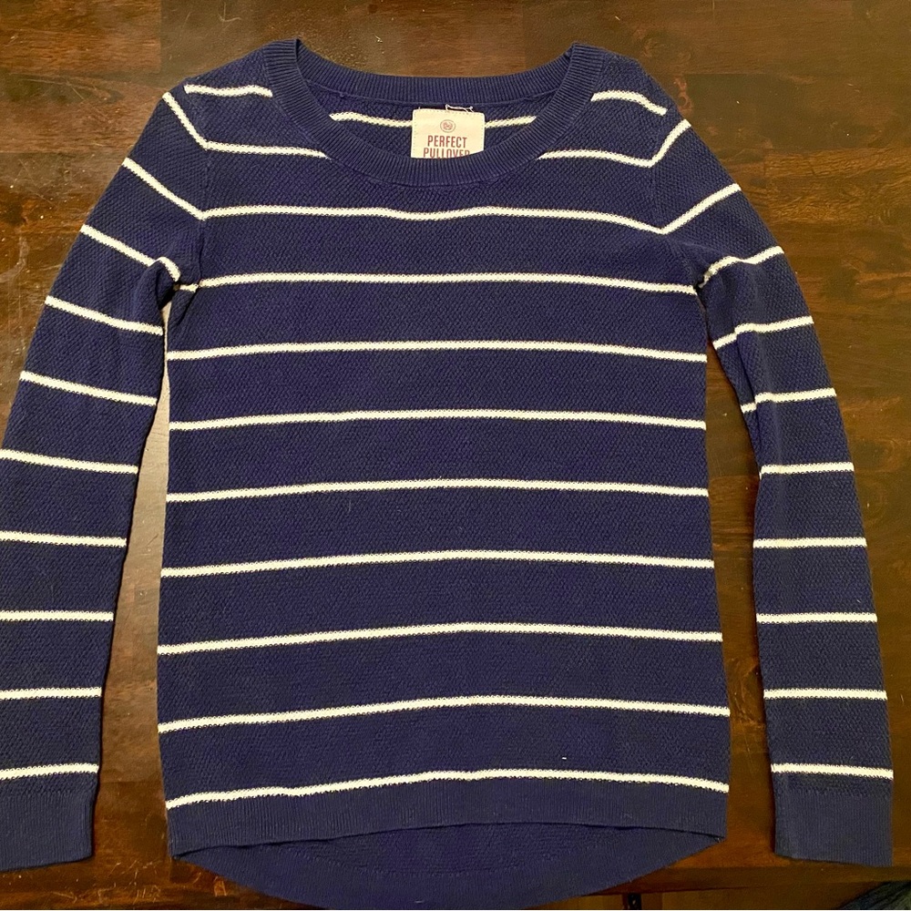 SO Women's Navy and White Striped Sweater